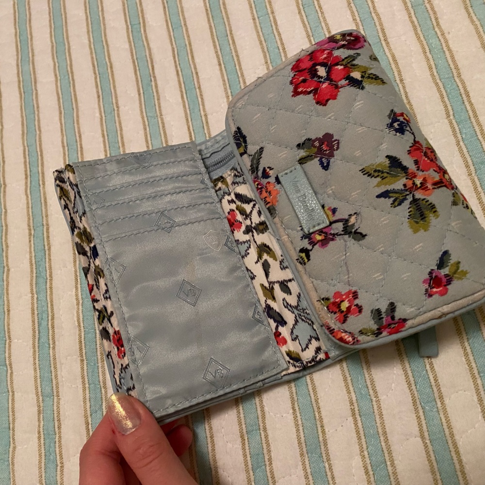 Vera Bradley RFID Riley Compact Wallet - Picture 4 of 10